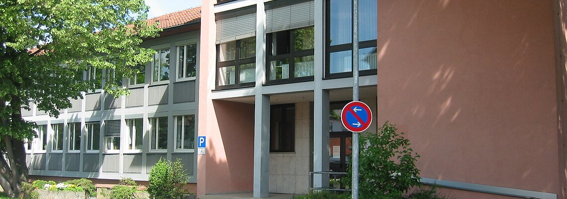 Gebäude Niederhofener Straße