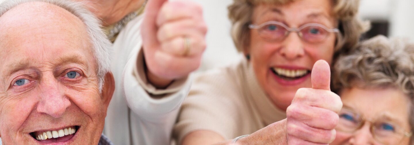 Senioren, Daumen hoch